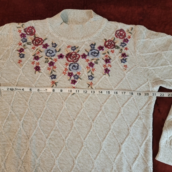 Alfred Dunner Embroidered Knit Mock Turtleneck Petite Medium - Picture 5 of 8